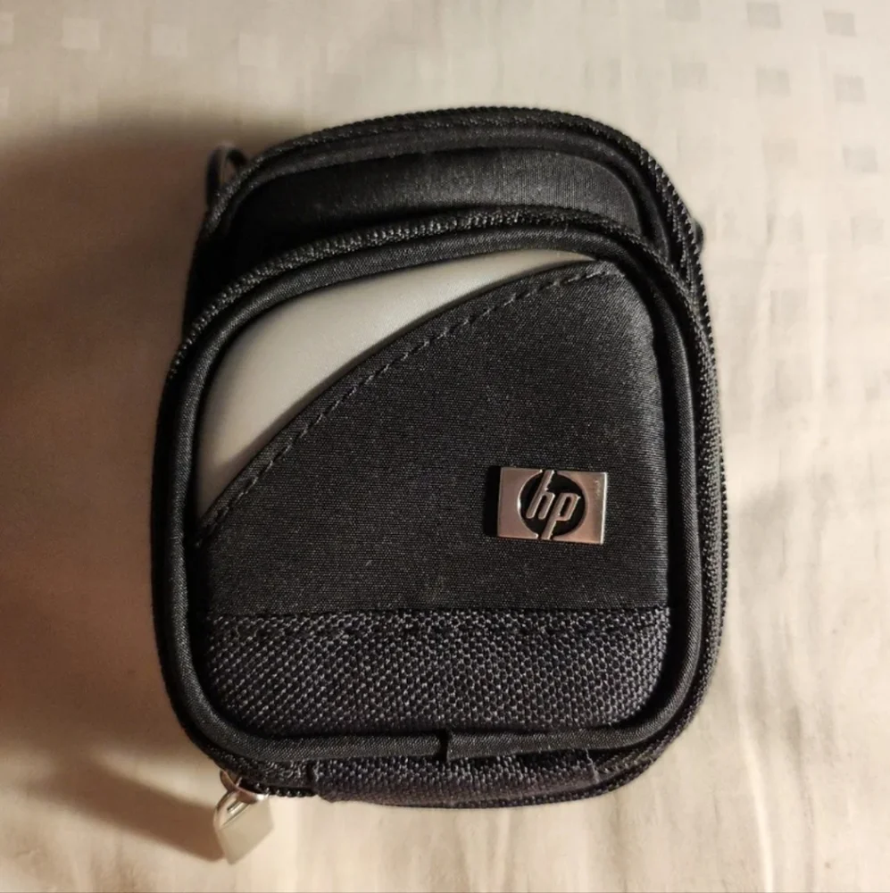 HP Camera Accessory Case - L1810-80005